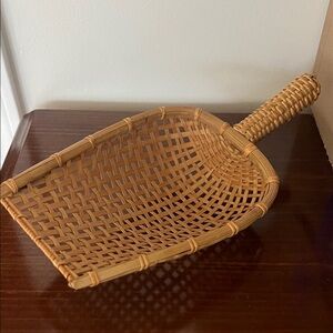 Source Unknown Woven Bamboo Scoop Basket in Natural Tan